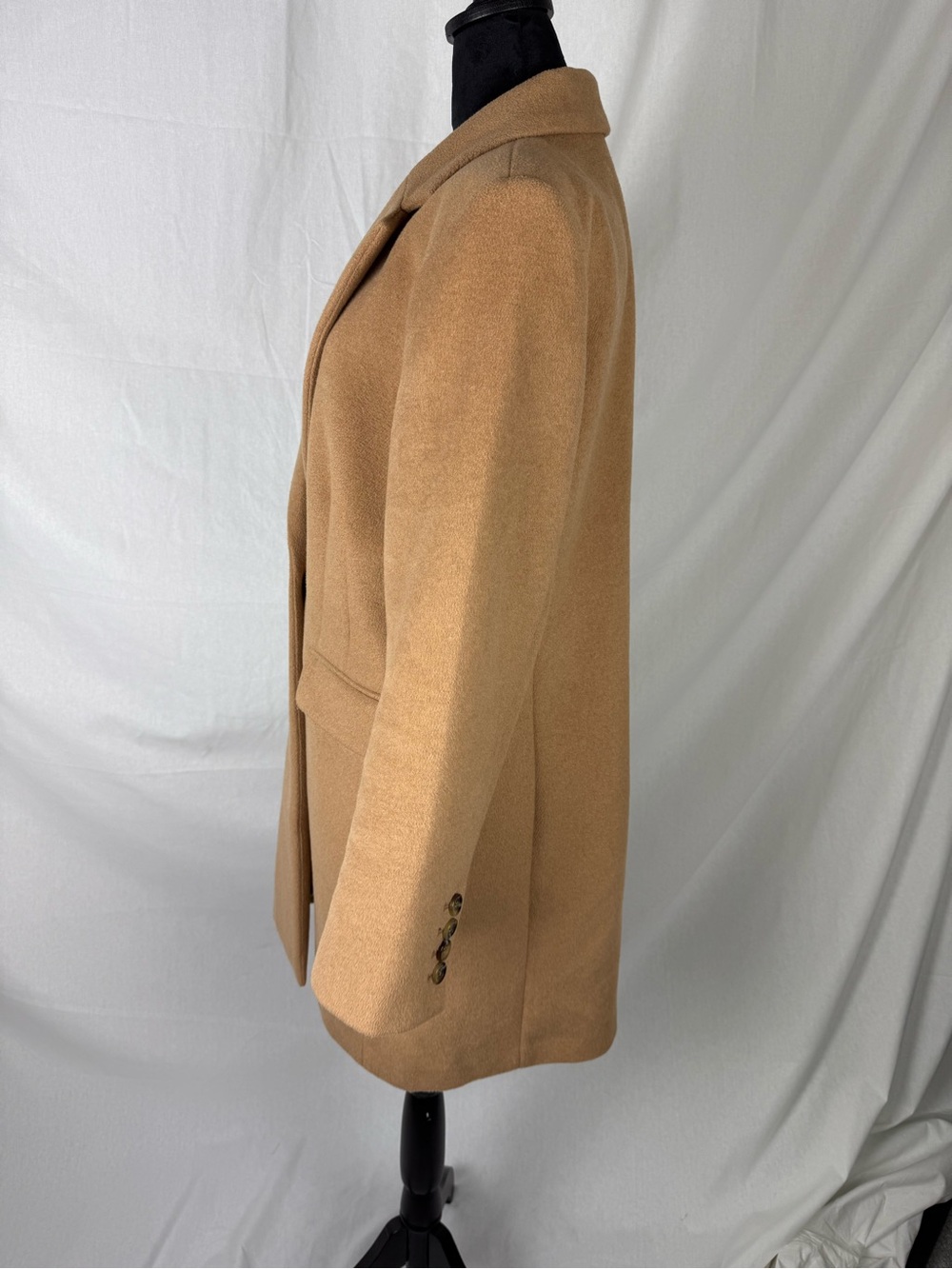 Ann Taylor Chesterfield Camel Coat,Large - Picture 6 of 11